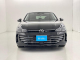VWは小さな車も、大きな車も、平等です。クラスによって品質や安全性に差を付けない。ボディ剛性と精度、重厚なドアの音はどの車種も共通です。是非一度体感してみて下さい。
