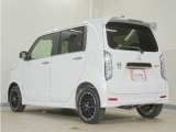 当社では、お客様に安心してお車をお選びいただくため、ご購入前に現車のご確認をお願いしております。