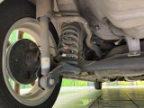 お車を安心してお乗りいただく為には、足回りの定期点検が欠かせません。サービスサポート(有償保証)では無料点検もご提供しており、安心のカーライフをお過ごしいただけるサポート体制が整っています。