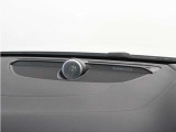 【Bowers&Wilkins】世界のオーディオファン垂涎のプレミアムサウンドシステムを搭載。コンサートホールのベストポジションに相当する音場空間を忠実に再現。乗る人すべてに驚きの音響体験を提供します