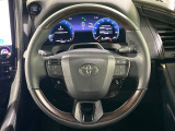 【リモート機能つきアドバンストパーク】専用スマートフォンアプリの使用で、車外から遠隔駐車・出庫が可能な先進機能。広い場所で乗り降りしたい時に便利です♪