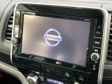 【メーカー純正ナビ】インテリアに溶け込むスタイリッシュな「専用設計」メーカーナビを装備♪視認性や操作性など基本性能にも優れ、より上質なカーライフをお楽しみいただけます。