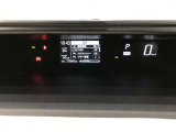 とっても見やすいメーターです。夜間時はラグジュアリーな気分にさせてくれる照明が魅力ですので、夜のドライブも楽しみになりますよ♪