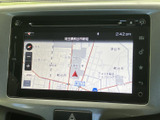 わかりやすい地図表示で、目的地までスムーズに案内。渋滞情報やルート検索など、運転をサポートする機能が満載です。安全で快適なドライブに。