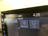 TVが見れるチューナーを装備しています。 新しい車でも付いていないことで、TVが見れない事も多々あるので要チェックです。