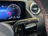 メルセデス・ベンツの定める厳しい基準をクリアしたお車のみをご案内させて頂きます。納車前整備はメーカー規定に基づき100項目以上にも及ぶ点検を熟練のメカニックによって行いご納車させて頂きます