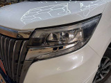 【LEDヘッドランプ】ハロゲンヘッドランプの約2倍の光量でより明るく遠くを照らし、夜間走行時の視認性を高めます。さらに長寿命や、省電力も魅力ですね♪