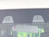 【スズキ セーフティサポート】走行中に前方の車両等を認識し、衝突しそうな時は警報とブレーキで衝突回避と被害軽減をアシスト。より安全にドライブをお楽しみいただけます。
