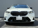 ★弊社のお車をご覧頂きありがとうございます。弊社は千葉県にあるBMW正規ディーラー店ですので安心してご検討下さい。全国各BMWディーラーにて保証サービスも受けられますので遠方のお客様もご安心下さい。★