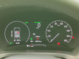 メーターは、運転に必要な情報を分かりやすく表示し、高い視認性で安全運転をサポートします。運転に集中できるでしょう。
