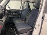 【車内ルームクリーニング済】専門スタッフにより車内はきれいにルームクリーニングを行っております。