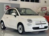 メッキ部分の曇りはなく、FIATロゴも鮮明。周囲の樹脂パーツも清潔で、全体の印象が引き締まっています。