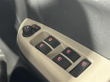 【パワーウインドウ】運転席のスイッチで、各席の窓ガラスの開閉ができます!あると便利ですよね!