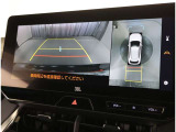 バックガイドモニターで、後方を確認しながら安心して駐車することができます。運転初心者も熟練者も必須の機能ですよ!