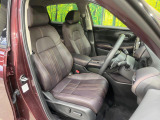 運転席シート廻りは使用感も少なく、良好な状態となっています。前オーナー様が丁寧に使っていたことがよくわかりますね。