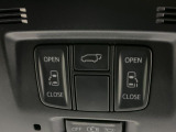 【両側パワースライドドア】スマートキーや運転席のスイッチで後席両側スライドドアの開閉が可能♪電動だから力を入れてドアを開ける必要が無く、小さなお子様でも簡単に開け閉めでき快適です♪