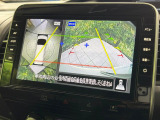 【アラウンドビューモニター】専用のカメラにより、上から見下ろしたような視点で360度クルマの周囲を確認することができます☆死角部分も確認しやすく、狭い場所での切り返しや駐車もスムーズに行えます。