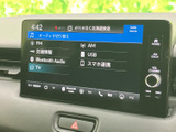 お気に入りの音楽やラジオを、クリアな音質でお楽しみいただけます。長距離ドライブも飽きさせない、充実のオーディオ機能です。