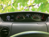 視認性の高いメーター類で、運転に必要な情報をしっかり確認できます。運転に集中できる環境です。