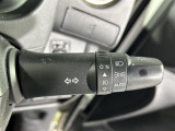 【オートライト(AUTO)】外の明るさをシステムが感知して、自動でヘッドライトが点灯します!ヘッドライトをつけ忘れを防ぐ便利機能です。