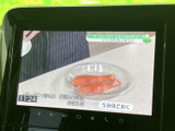 停車中にテレビや動画コンテンツを楽しめるTV画面。休憩時間にリフレッシュできます(走行中の視聴は禁止です)。