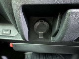 シガーソケット用の充電器が使用可能です!