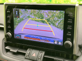 鮮明な地図表示で、スムーズな目的地への到着をサポートします。運転に集中できる、安心のカーナビゲーションシステムです。