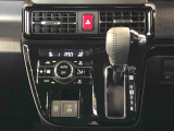 温度を設定すれば、自動で車内の温度管理をしてくれる優れものです♪ATミッションで運転楽々