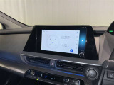 ディスプレイオーディオを装備。スマホとクルマをつなぐことで、これまでのナビに加えて、いろんなサービスが楽しめます。