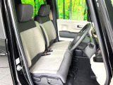 運転席シート廻りは使用感も少なく、良好な状態となっています。丁寧に使われていたことがよくわかりますね。