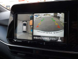 【アラウンドビューモニター】上から見下ろすような視点でスムース駐車をサポートしてくれるアラウンドビューモニター(^v^)