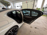 BMW正規ディーラー BMW Premium Selection調布の認定中古車です。厳しい基準をクリアした高品質車両のみ販売。BMW認定中古車保証付き(最長4年・距離無制限)、全国納車対応可能です。