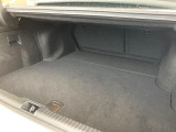 普段のお買い物や通勤、送迎等に十分な荷室スペースを確保しております。