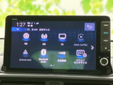 お気に入りの音楽を高品質なサウンドで楽しめます。様々な音源に対応しており、快適なドライブのお供に最適です。