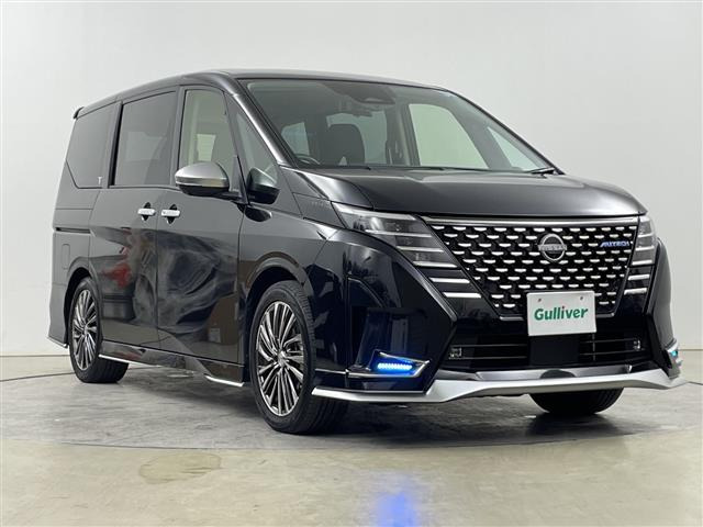 セレナ 2.0 AUTECH 4WD 修復歴無し