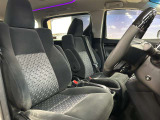 運転席も広々としており運転しやすい環境を実現しています☆