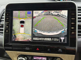 駐停車には便利なアラウンドビューモニター搭載。サイドモニターの切り替えも可能です。
