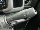 トンネルなど、周囲の明るさの変化でランプ類を自動オン・オフするコンライトです(消し忘れ防止機能付)