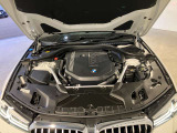 3.0L直列6気筒 ツインパワーターボ ガソリンエンジン:スムーズかつダイレクトなレスポンス。