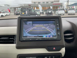 狭い駐車場等での運転を支援するバックビューモニター付☆