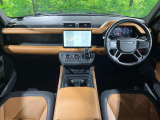 ディフェンダー 110 X ダイナミック HSE 3.0L D300 ディーゼル 4WD 