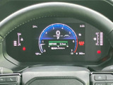 洗練されたデザインのメーターが、運転の楽しさを引き立てます。視認性も高く、安全運転をサポートします。