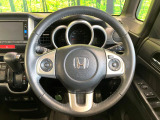 【ステアリングスイッチ】運転中、前方から目線をそらすことなく、オーディオ等の操作が可能な便利機能!安心&快適なドライブを演出してくれます♪
