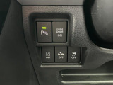 車の角に設置する超音波センサーのことで障害物が近づくとその距離に応じた音で接近を知らせてくれるコーナーセンサー付き♪