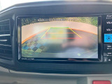 【バックモニター】車庫入れなど車を後進させる際に後方の映像を映し出すカメラで、その映像はカーナビの画面に映し出される便利な機能ですよ☆※搭載しているナビ/オーディオ等は、現状渡しとさせて頂きます。