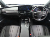 【内装】レクサスは内装のデザイン、材質等にまで拘っています。一度実車をご覧ください!