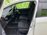 シンプルで使いやすい操作パネル。運転に必要な情報を直感的に確認できます。快適な運転環境をサポートします。