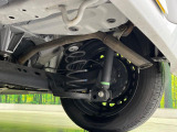 お車を安心してお乗りいただく為には、足回りの定期点検が欠かせません。サービスサポート(有償保証)では無料点検もご提供しており、安心のカーライフをお過ごしいただけるサポート体制が整っています。