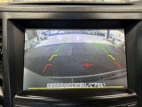 【バックカメラ】運転席から画面上で安全確認ができます。駐車が苦手な方にもオススメな便利機能です。