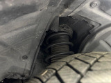 お車を安心してお乗りいただく為には、足回りの定期点検が欠かせません。サービスサポート(有償保証)では無料点検もご提供しており、安心のカーライフをお過ごしいただけるサポート体制が整っています。